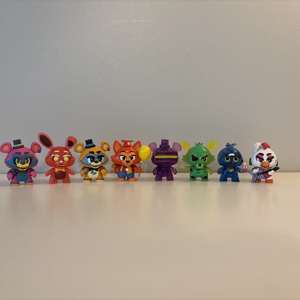 Five Night At Freddy's FNAF  Mystery Mini Funko Vinyl‎ Figurines Lot Of 8